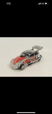 Veículo Hot Wheels Replay the Classics 80 anos Volkswagen Drag Beetle Loose 2025 - Imagem 1 de 2