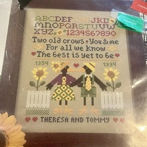 Vintage BUCILLA Kreuzstichpackung 1674 "TWO OLD CROWS SAMPLER" NOS - Bild 1 von 6