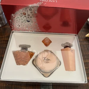 VTG Rare New in Box! Lancome Tresor Gift Set 2 Perfumes, Body Creme, Shower Gel - Picture 1 of 5