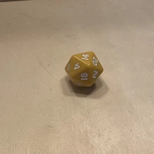 Dungeons and dragons adventure inizia la sostituzione dei dadi oro giallo - Foto 1 di 4