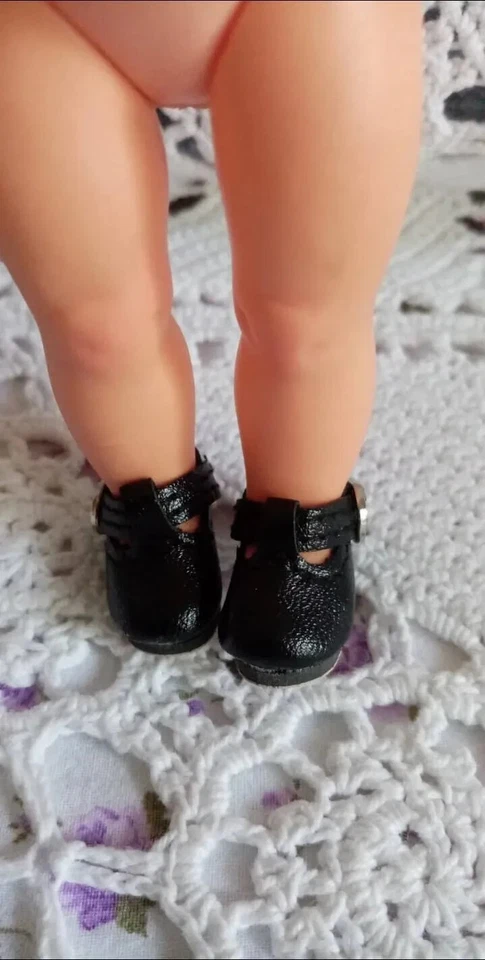 Scarpine nere in similpelle per bambole tipo mini Furga L o Eva - Immagine 1 di 1