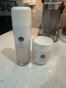 Tatcha The Essence Plumping And The Polished Classic Rice Enzyme Powder - Picture 1 of 5