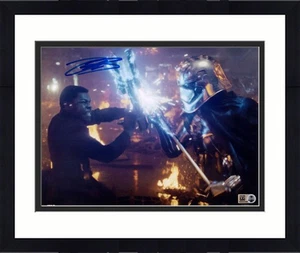 Enmarcado John Boyega Star Wars Los Últimos Jedi Firmado 8" x 10" como Foto Finn - Topps - Imagen 1 de 1