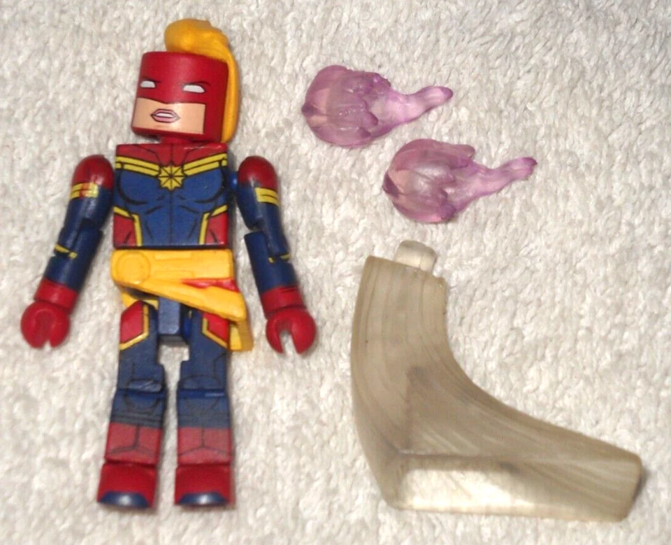 Universo Marvel (MiniMates) - Capitana Marvel (Avengers: Ultron Revolution) 100% Foto 1 de 1