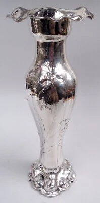 Gorham Vase Antique Art Nouveau 22-Inches Tall American Martelé 950 Silver 1908 Foto 1 de 4