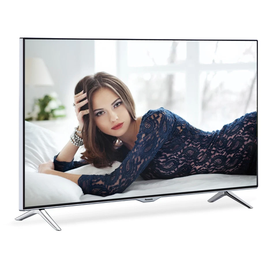 Panasonic 40" 4K 3D Smart 200Hz Freeview HD LED TV - TX-40CX400b - Image 1 of 4