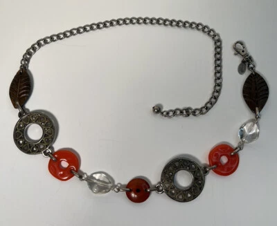 Cinturón Mujer Chico’s Tono Plata Cadena Medallón Hoja Naranja Discos Ajustables S/M Foto 1 de 4