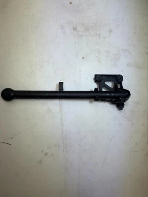 GMC SIERRA/SILVERADO 19-25 MANGO DE ASISTENCIA MONTADO EN CAMA Foto 1 de 4