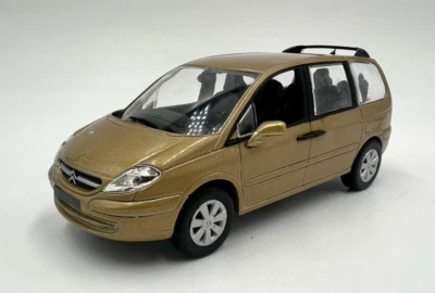 Citroën C8 1/43 Norev nuova custodia in plastica - Immagine 1 di 3