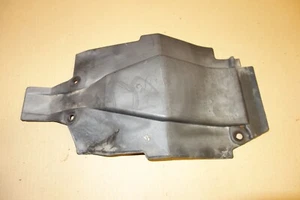 Panel protector de escape trasero Yamaha TZR 250 3MA TZR250 cubierta de plástico dañada - Imagen 1 de 6