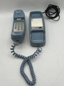 Vintage AT&T Trimline 210 Touch Tone Push Button Corded Phone Light Blue - Zdjęcie 1 z 14