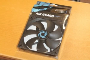 REVOLTEC .. AIR GUARD . VENTILATEUR 140mm 140x140x25 - NOIR - 3 Fils .Ref: RL060 - Bild 1 von 1