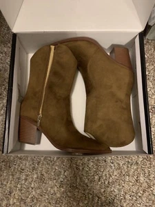 Womens Cowgirl Boots Size 8 - Picture 1 of 9