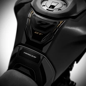 Paraserbatoio per Yamaha Tracer 9 GT 2025 GP-3050 Tech Black - Foto 1 di 4