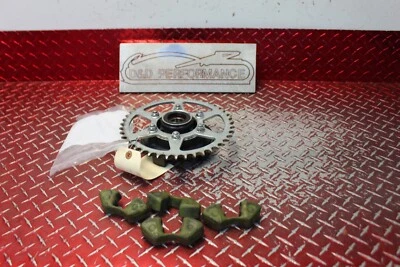 2005 - 2006 KAWASAKI Z750 43 TOOTH REAR SPROCKET & CARRIER WITH CUSH DRIVES ZR72 - Image 1 of 4