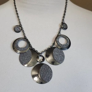 Statement Necklace Silver Tone Gray Glitter Circle Pendant Chain Fashion - Picture 1 of 5
