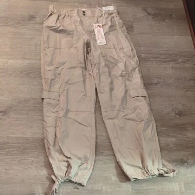 Regeneration by celebrity pink khaki mid rise cargo joggers size large - Image 1 of 4