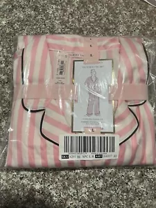 Victoria’s Secret Long Glazed Satin Pajama Pj Set Large Regular Iconic Stripe - Picture 1 of 2