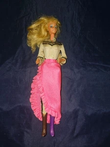 Vintage Mattel 1980 Western Winking Barbie Doll eye lid detached - Picture 1 of 7