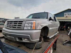 Throttle Body Throttle Valve Assembly Fits 03-07 HUMMER H2 272569 - Picture 1 of 12
