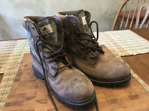 Real Tree Camo Boots Boy Sz 5 Winter Snow HUNTING Winchester Thinsula Waterproof - Picture 1 of 6