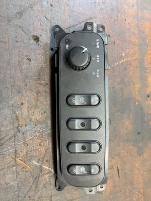 Dodge Ram 2002-2005 caja de transferencia 4x4 4x4 interruptor de control de asiento térmico OEM Foto 1 de 2