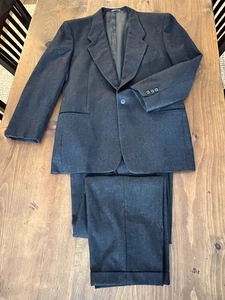 VTG Giorgio Armani Incredible Wool Flannel Gray 2-pc Suit Italy - Picture 1 of 24