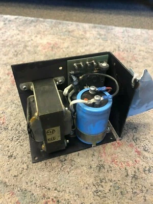 Fonte de alimentação Elpac Power Systems OLV30-24 N/OVP - Imagem 1 de 3