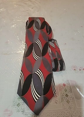 Vintage Oleg Cassini Hand Made 100% Silk Tie Italy Red,Black,Grey  Pictures  - Image 1 of 4