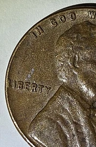 1963 No Mint Mark Penny - L and IN GOD WE TRUST on / near rim. - Picture 1 of 4