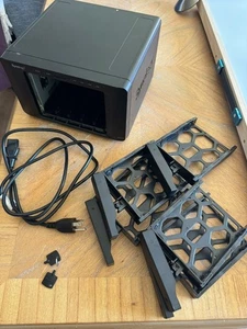 Synology DS1515+ 5-bay NAS 4GB RAM  NO HDDs - Picture 1 of 13