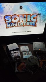 SEGA Dreamcast Console, 2 Controllers, 2 Games, Sonic The Hedgehog