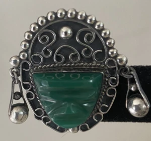 Geschnitzte grüne Onyxmaske Maya Azteken Kopfschmuck Brosche Sterling Brosche/Pin. - Bild 1 von 7