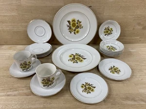 PLATES BOWLS CUPS Vintage Royal Warwick SUNFLOWER Made in England MIXED LOT 19 - Picture 1 of 19