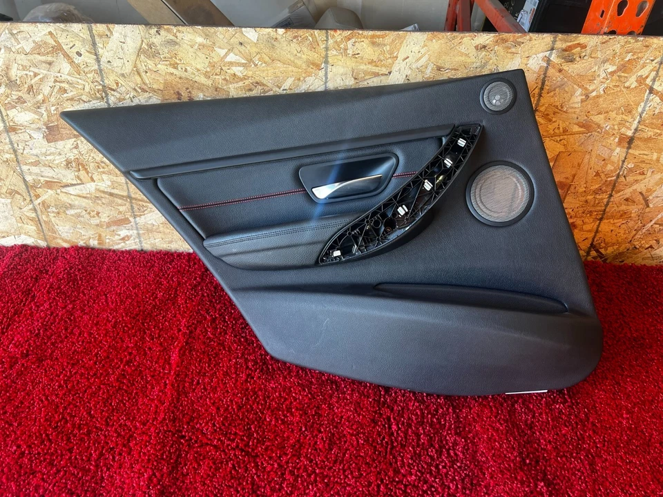 宝马 F30 F31 后左驱动侧门板运动红色钢笔原始设备制造商 90K — 第 1/4 张图片