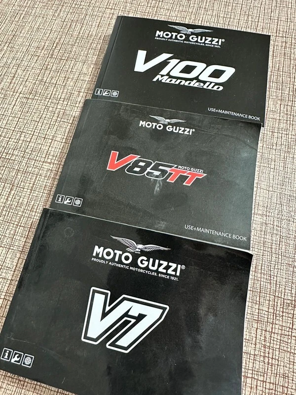 libretto uso e manutenzione MOTO GUZZI V100 - V85 TT- V7 - Immagine 1 di 2
