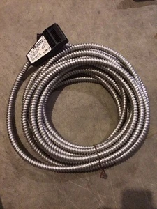Lithonia Lighting Cable OC2 120 E 31 One Pass Cable 2 Port 20 Amp New - Picture 1 of 3