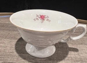 Vintage Porzellan Rose Teetasse mit Goldrand #23 - Bild 1 von 6