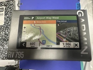 Garmin RV 795 7 inch GPS Navigator - Picture 1 of 4