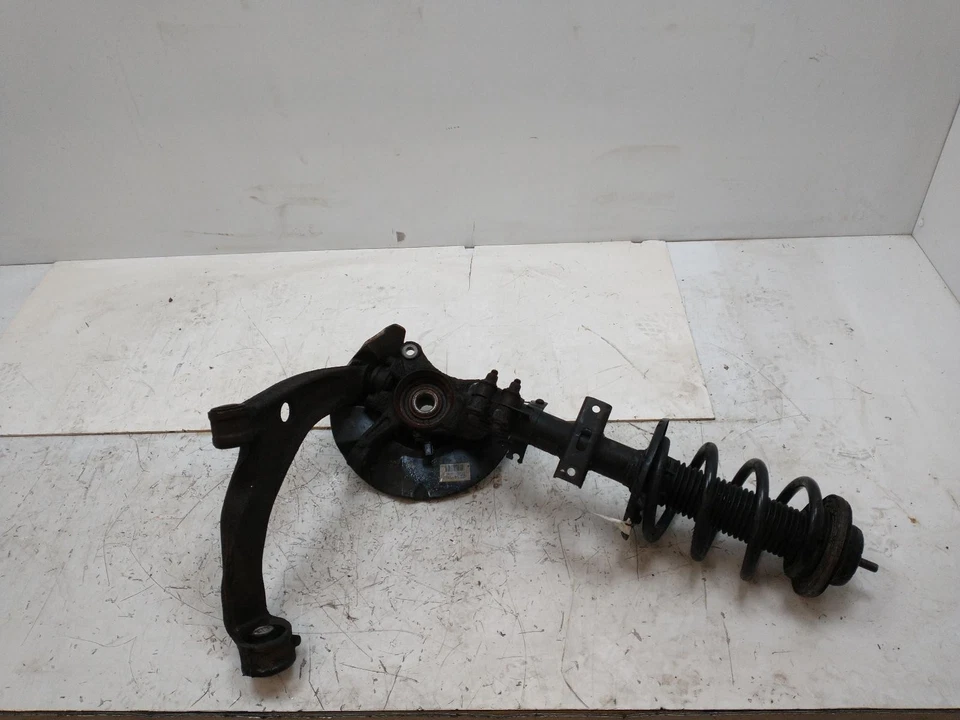 SUSPENSIÓN DELANTERA DERECHA VOLKSWAGEN CARAVELLE 2.5L Diesel 03-16 Foto 1 de 4