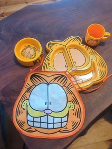 Juego de comedor infantil Garfield vintage Enesco 1978 plato tazón taza babero - Imagen 1 de 12