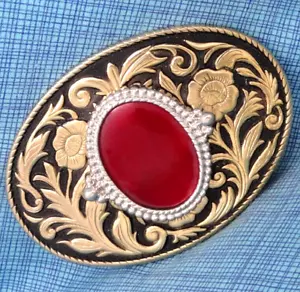 Fibbia cintura Western floreale pergamena cowboy rosso brillante montaggio cowgirl vintage anni 80.TAZ074 - Foto 1 di 7