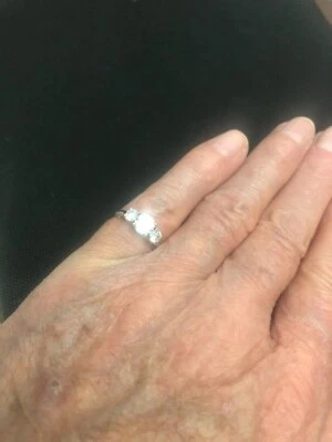 Epiphany Plat. Anillo de 3 piedras Clad Diamonique (circonita cúbica), 1,5 ct tw, talla 7 Foto 1 de 3