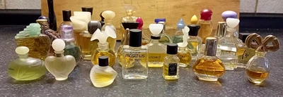 36 verschiedene  Mini Parfüm  Flakons - Bild 1 von 4