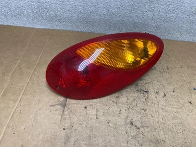 2001年至2005年克莱斯勒PT巡洋舰右乘客尾灯T3556 DW — 第 1/4 张图片