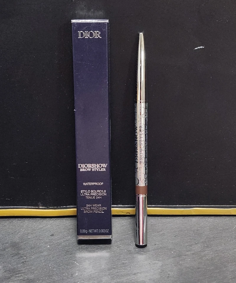 DIORSHOW BROW STYLER ULTRA PRECISION BROW PENCIL 0.09G  -32 Dark Brown - Image 1 of 1