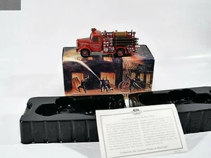 Matchbox YFE17 Bedford Pump Hose Truck Firefighter New Mint - Picture 1 of 10