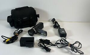 Caméscope numérique Sony HDR-CX110 25x zoom optique avec accessoires et sac pour appareil photo