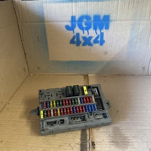 Land Rover Discovery 2 Td5 Fuse Box Yqe000110 - Picture 1 of 3