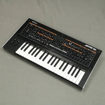 Roland JUPITER-Xm Synthesizer Keyboard gebraucht A Rank mit Netzteil - Bild 1 von 4
